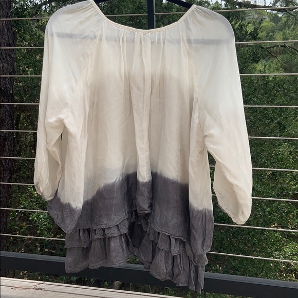 Tempo Paris Long Sleeve Tiered Ombré Blouse - Picture 4 of 6